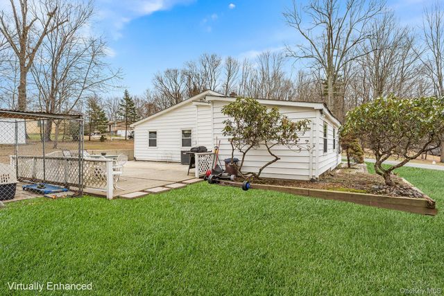 9 Hill View Road, New Windsor, NY 12553