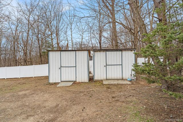 9 Hill View Road, New Windsor, NY 12553