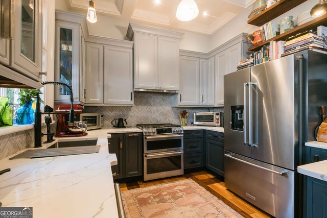 108 E Gaston Street, Savannah, GA 31401