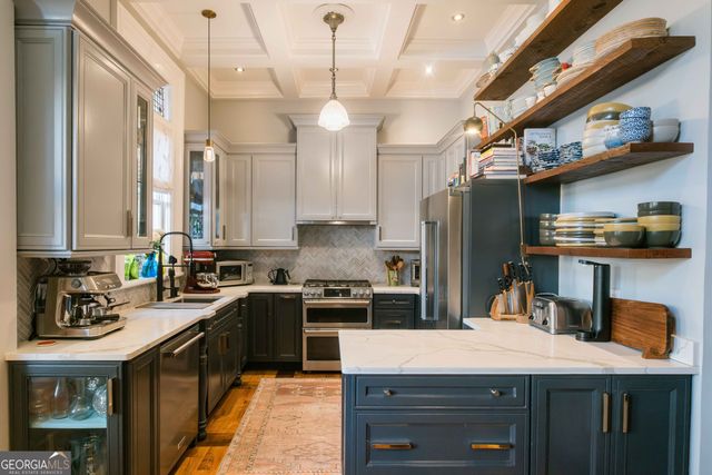 108 E Gaston Street, Savannah, GA 31401