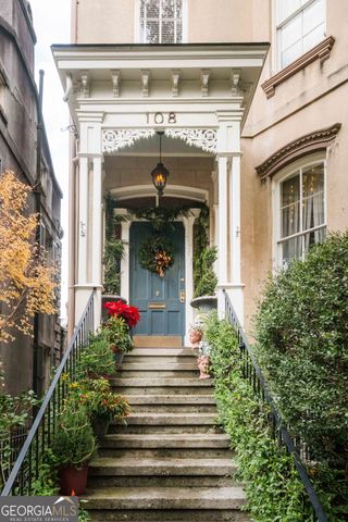 108 E Gaston Street, Savannah, GA 31401