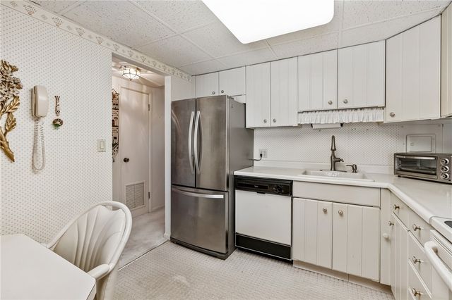 900 Washington Road 106, Mt Lebanon, PA 15228