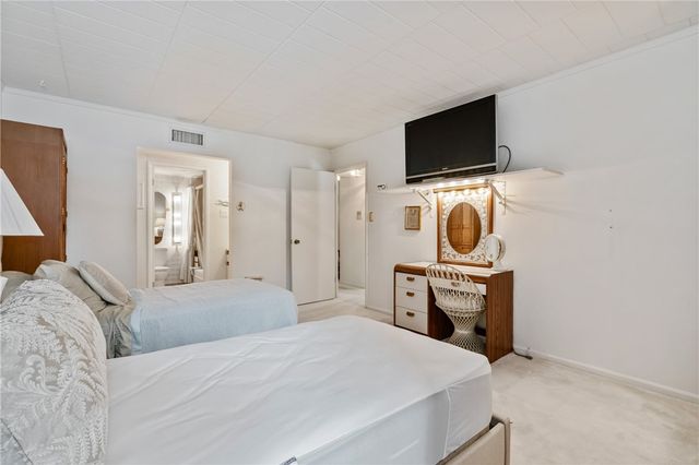 900 Washington Road 106, Mt Lebanon, PA 15228