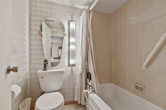 900 Washington Road 106, Mt Lebanon, PA 15228