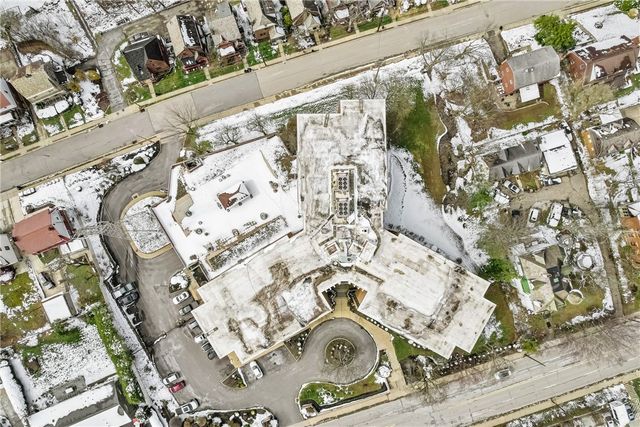 900 Washington Road 106, Mt Lebanon, PA 15228