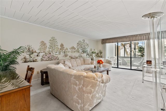 900 Washington Road 106, Mt Lebanon, PA 15228