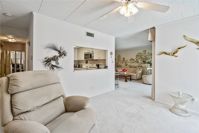 900 Washington Road 106, Mt Lebanon, PA 15228