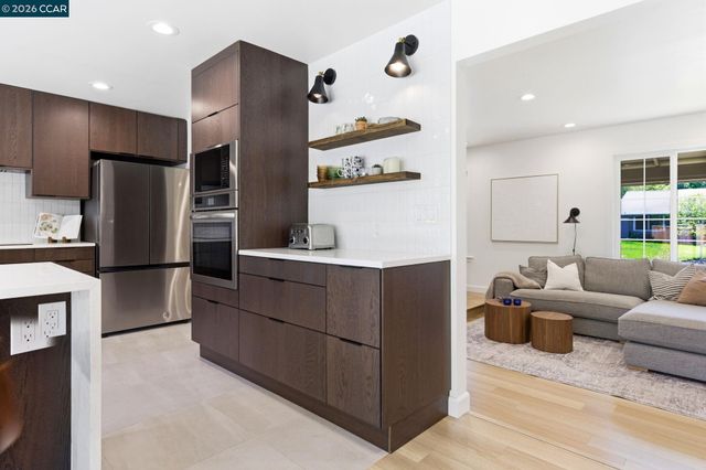 5565 Jasper Ct, Concord, CA 94521