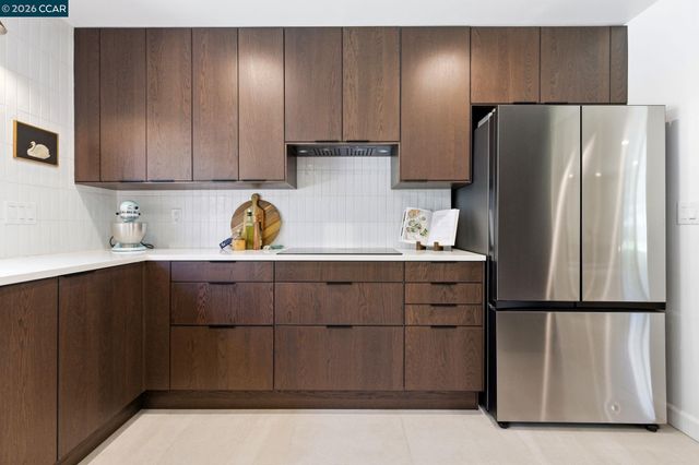 5565 Jasper Ct, Concord, CA 94521