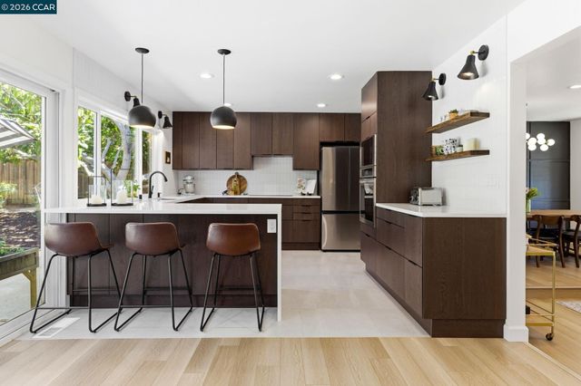 5565 Jasper Ct, Concord, CA 94521