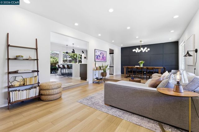 5565 Jasper Ct, Concord, CA 94521