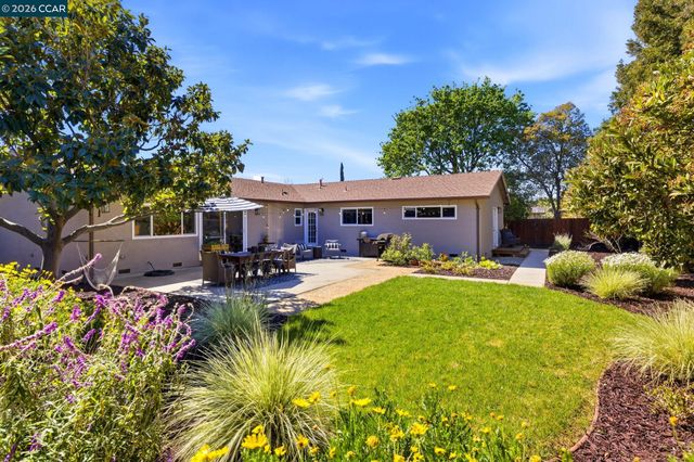 5565 Jasper Ct, Concord, CA 94521