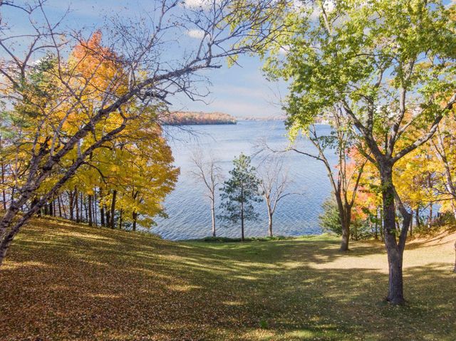 28100 Woodside Road, Excelsior, MN 55331
