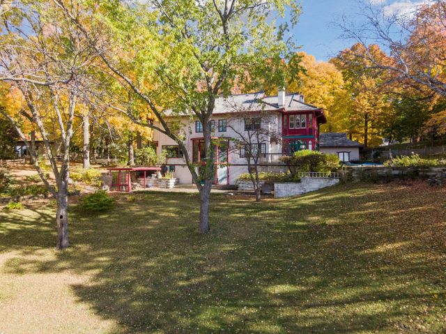 28100 Woodside Road, Excelsior, MN 55331