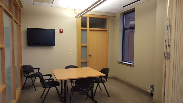 2390 Esplanade Drive 203, Algonquin, IL 60102
