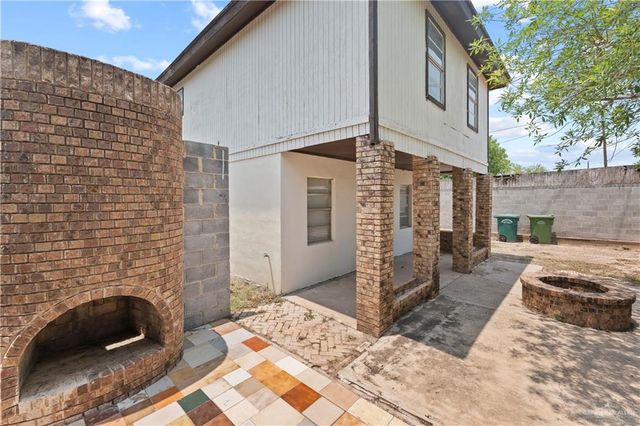 307 S Cox Street, Rio Grande City, TX 78582