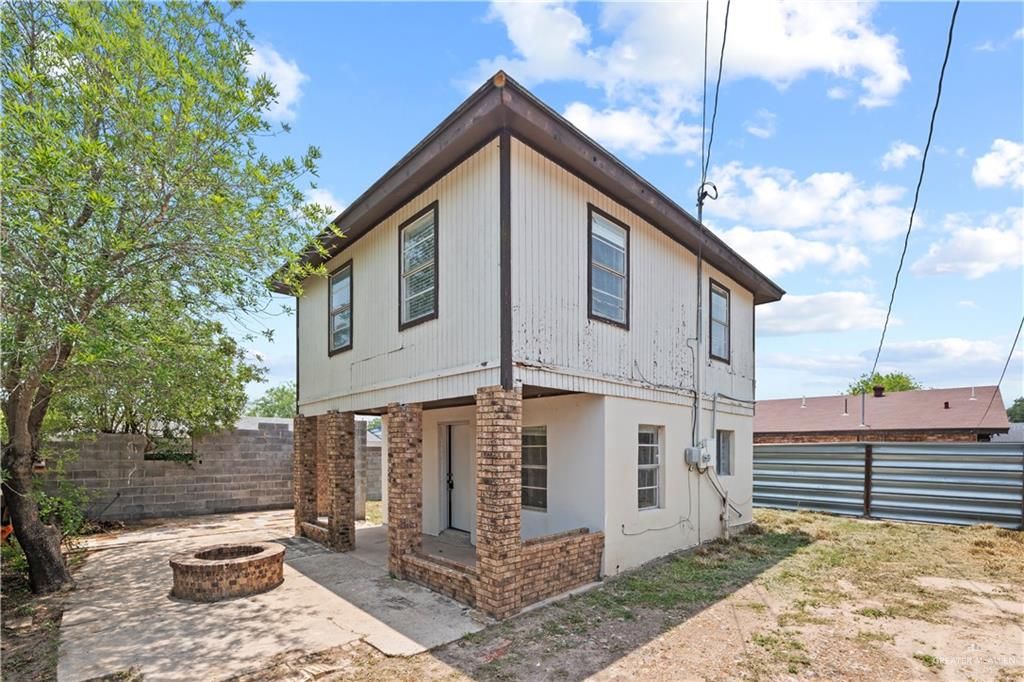 307 S Cox Street, Rio Grande City, TX 78582