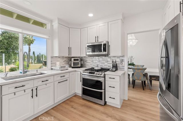 15 Tierra Vista, Laguna Hills, CA 92653