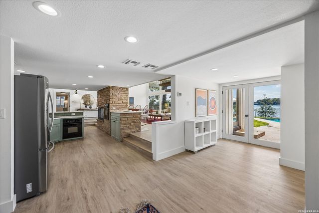 545 Admiral Benbow Ln, Mcqueeney, TX 78123