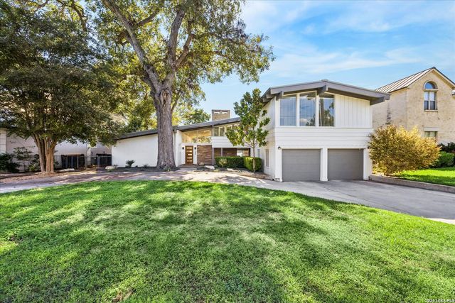 545 Admiral Benbow Ln, Mcqueeney, TX 78123