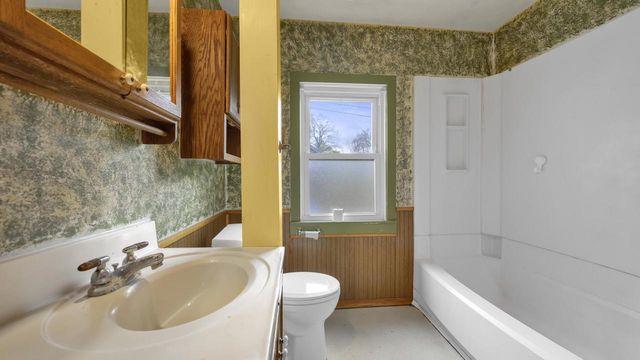 46 8th STREET, Fond Du Lac, WI 54935