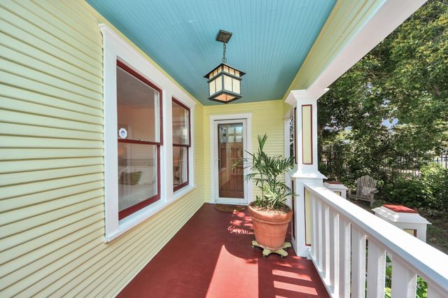 1301 Walton Street, Houston, TX 77009