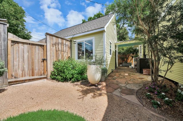1301 Walton Street, Houston, TX 77009