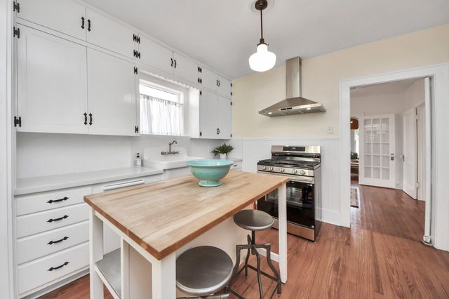 1301 Walton Street, Houston, TX 77009