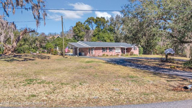 23041 Dewitt Drive, Brooksville, FL 34601