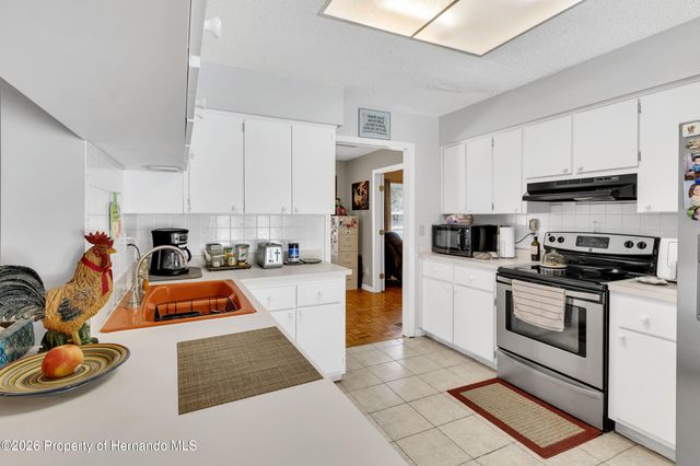 23041 Dewitt Drive, Brooksville, FL 34601