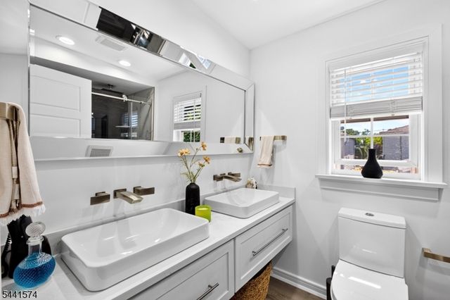 523 Harrison Pl, Linden City, NJ 07036