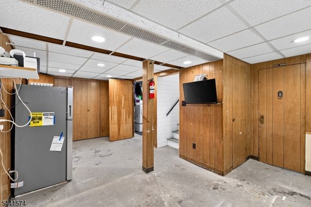 523 Harrison Pl, Linden City, NJ 07036