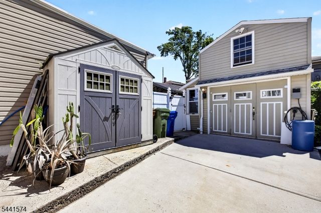 523 Harrison Pl, Linden City, NJ 07036