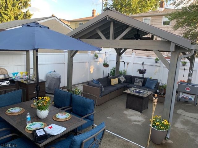 523 Harrison Pl, Linden City, NJ 07036