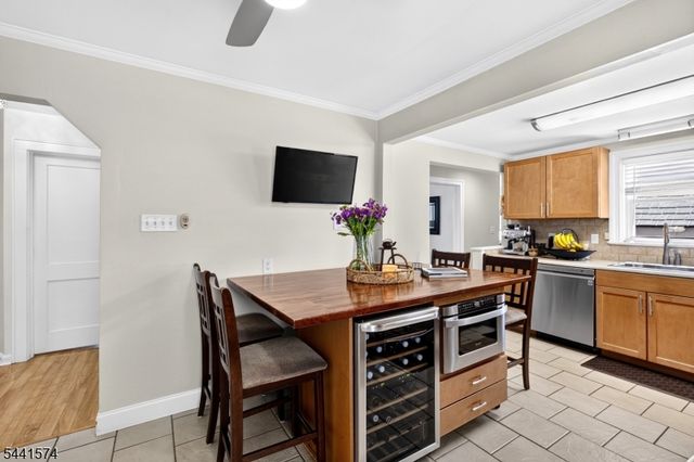523 Harrison Pl, Linden City, NJ 07036