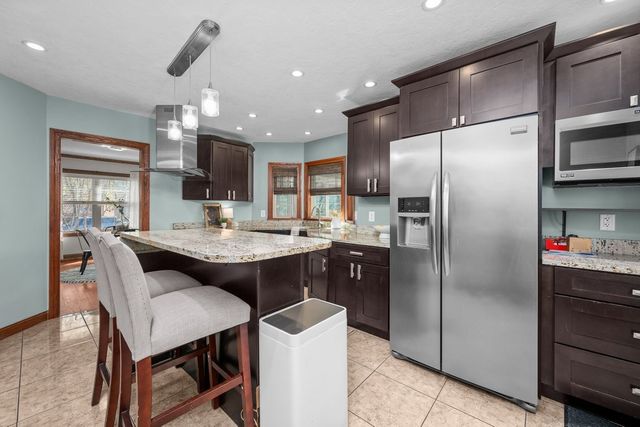 2405 23rd Avenue A, Moline, IL 61265