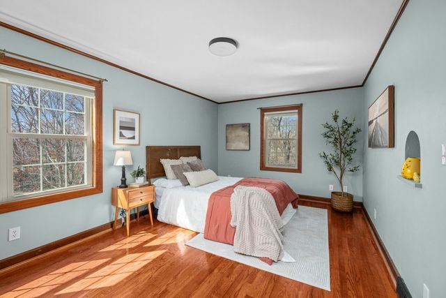 2405 23rd Avenue A, Moline, IL 61265