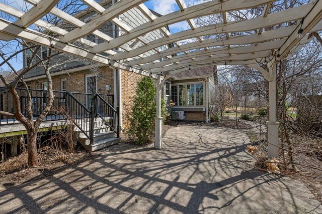 2405 23rd Avenue A, Moline, IL 61265