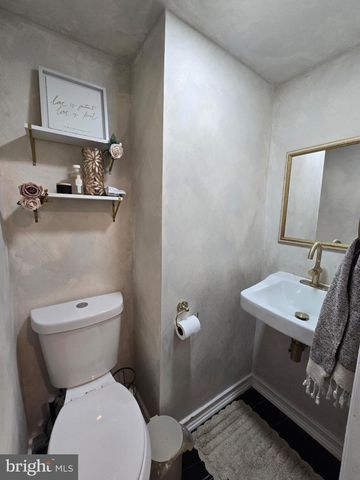 83 JOHN, Carteret, NJ 07008