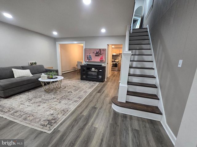 83 JOHN, Carteret, NJ 07008