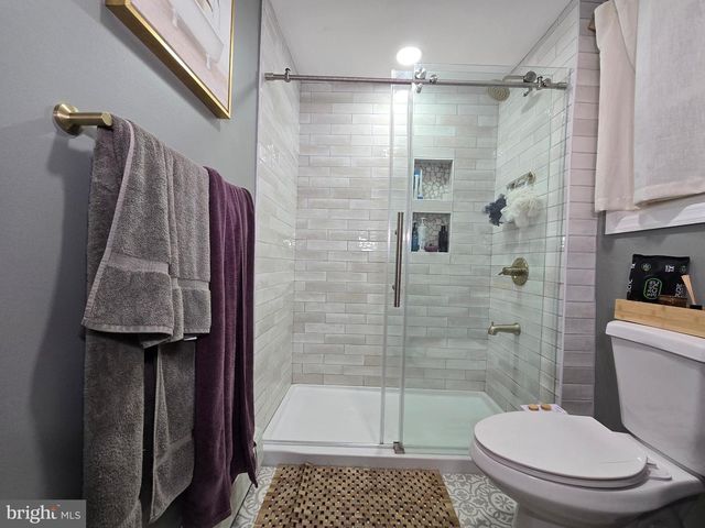 83 JOHN, Carteret, NJ 07008