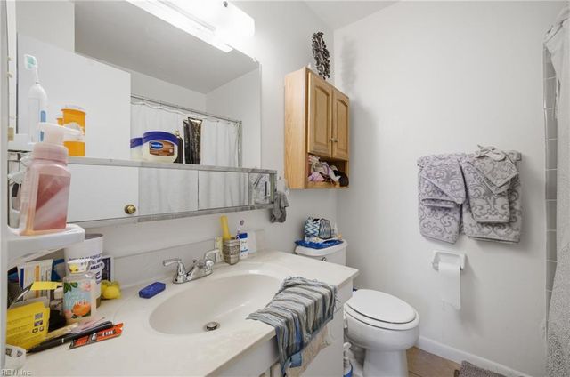 5816 Cherokee Cluster CMN N, Virginia Beach, VA 23462