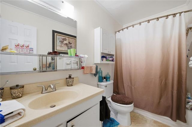 5816 Cherokee Cluster CMN N, Virginia Beach, VA 23462