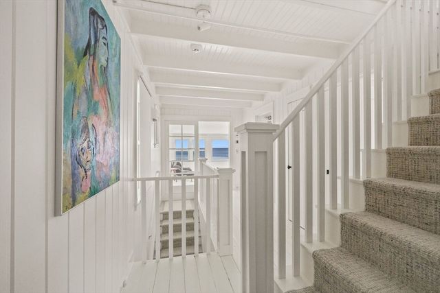 613 Commercial St, Provincetown, MA 02657