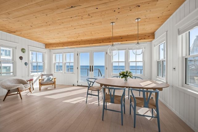 613 Commercial St, Provincetown, MA 02657