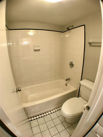 4409 Guadalupe ST 2, Austin, TX 78751