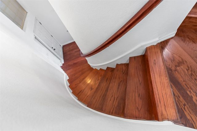 9447 Abbey Road, Irving, TX 75063