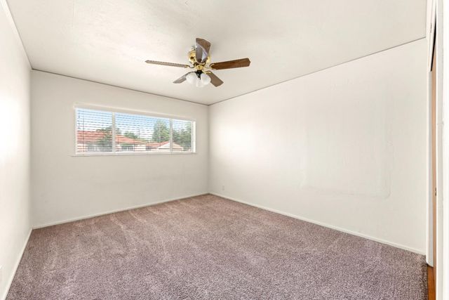 5979 Vista Ave, Sacramento, CA 95824