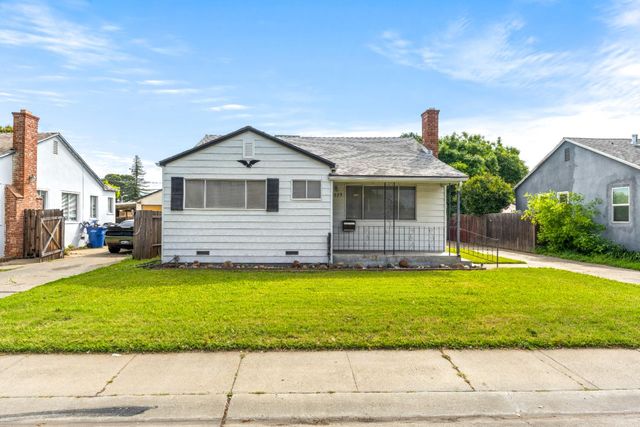 5979 Vista Ave, Sacramento, CA 95824
