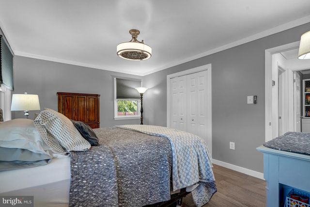 5813 ASHFIELD RD, Alexandria, VA 22315